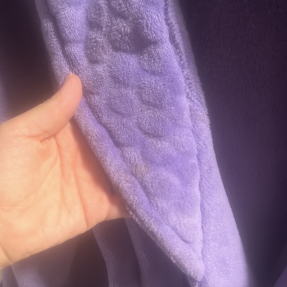 Purple Robe - Picture 2 of 2
